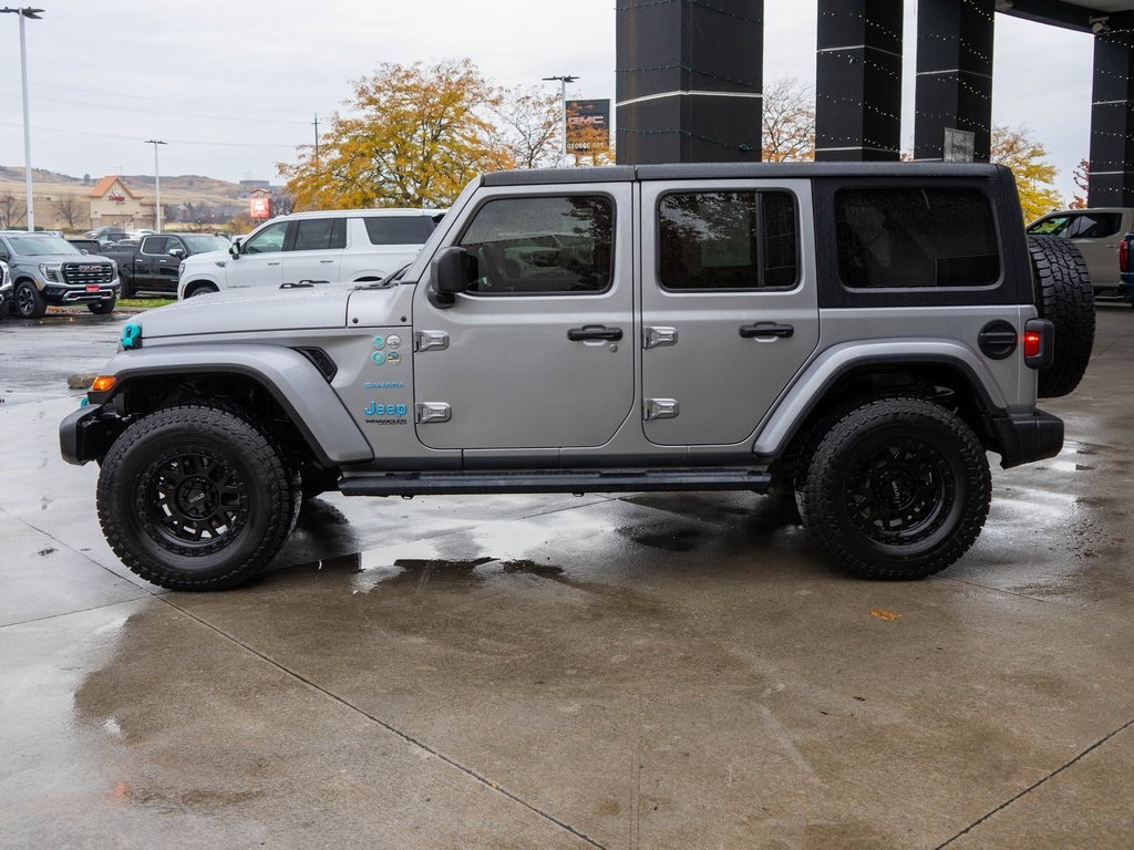 2021 Jeep Wrangler Unlimited Sahara photo 2