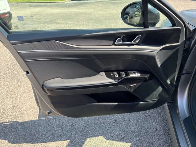 2025 Kia K5 GT-Line photo 16
