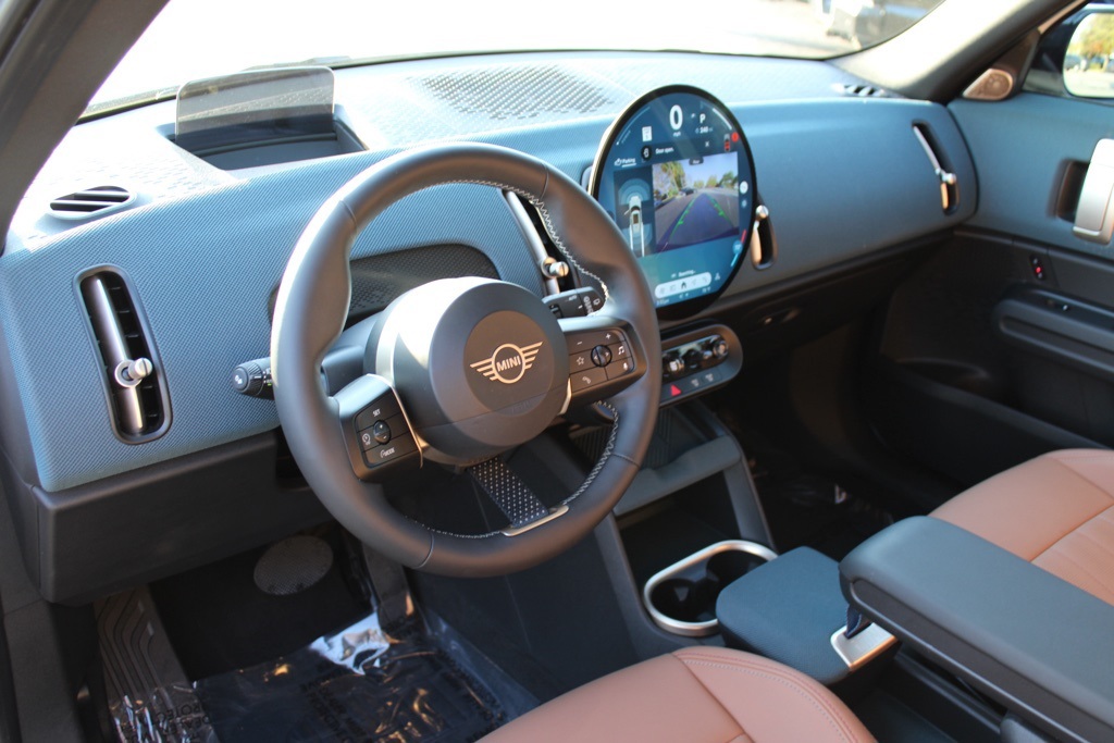 2025 Mini Countryman S ALL4 photo 2