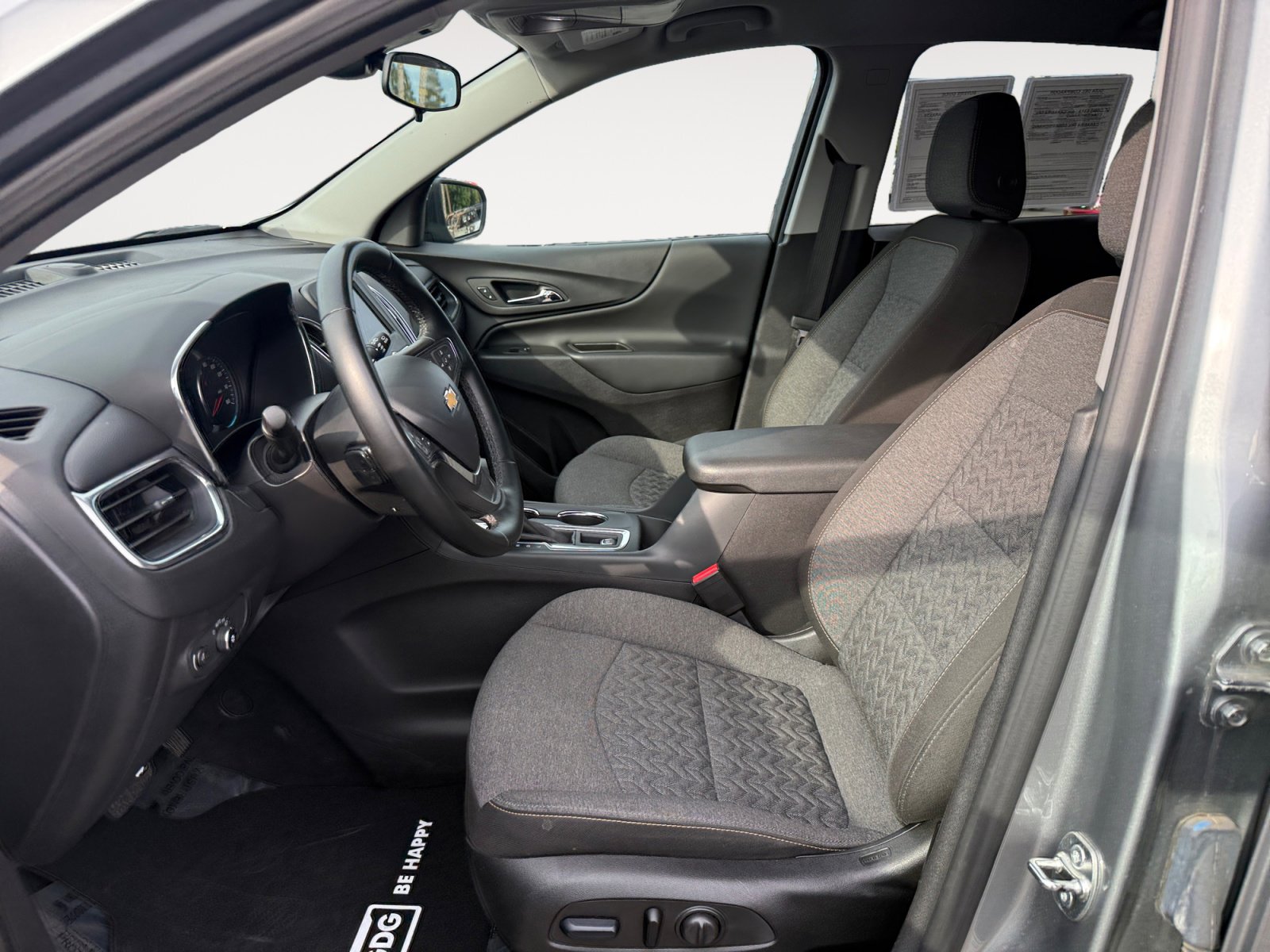 2024 Chevrolet Equinox LT photo 10