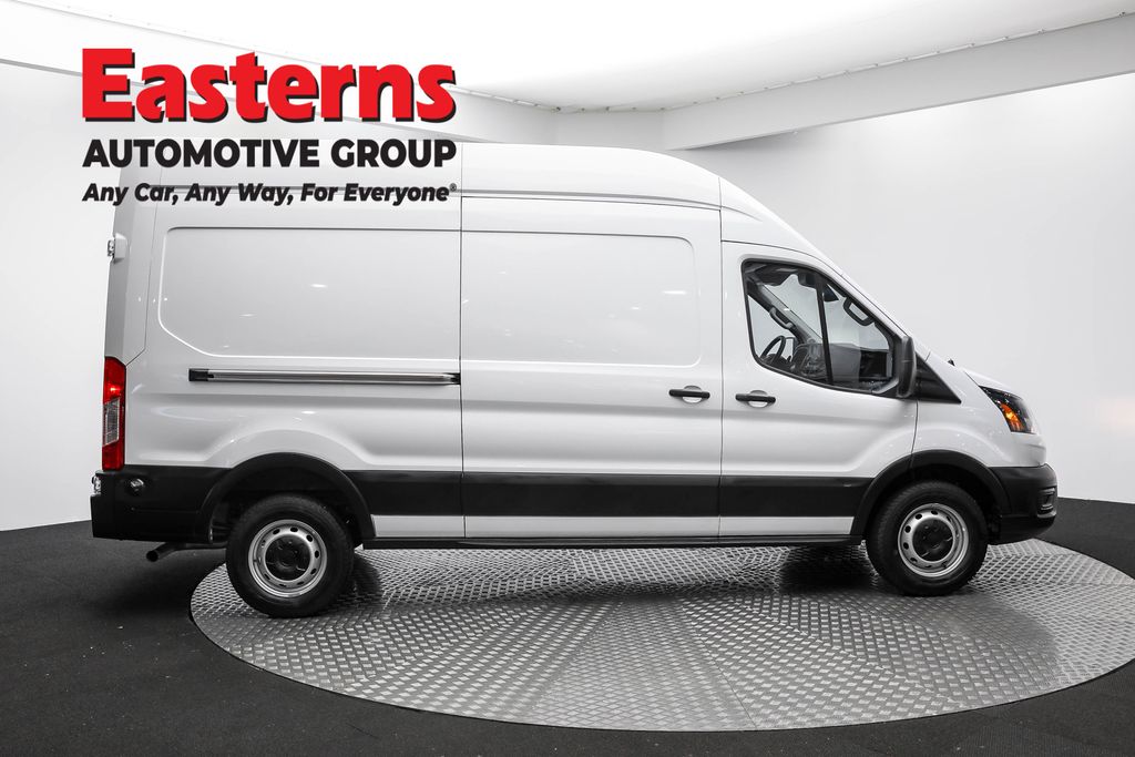 2024 Ford Transit photo 2