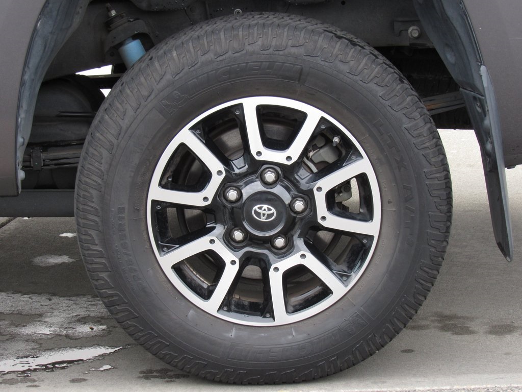 2021 Toyota Tundra Limited Grade photo 34