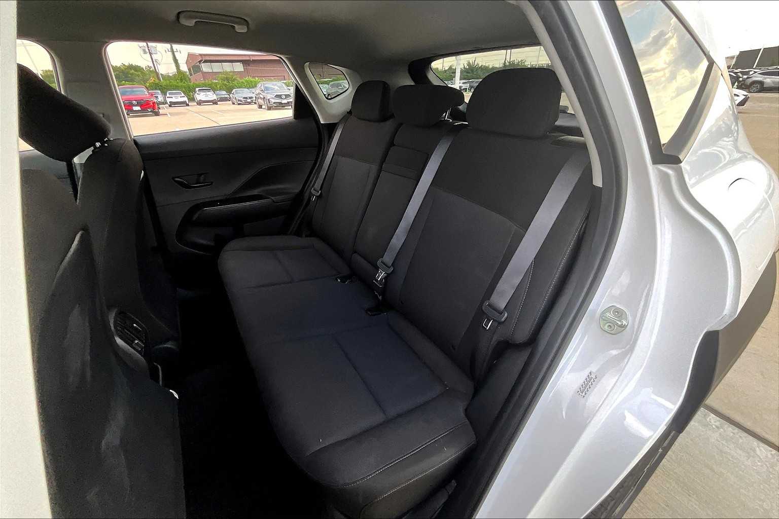 2024 Hyundai Kona SEL photo 18