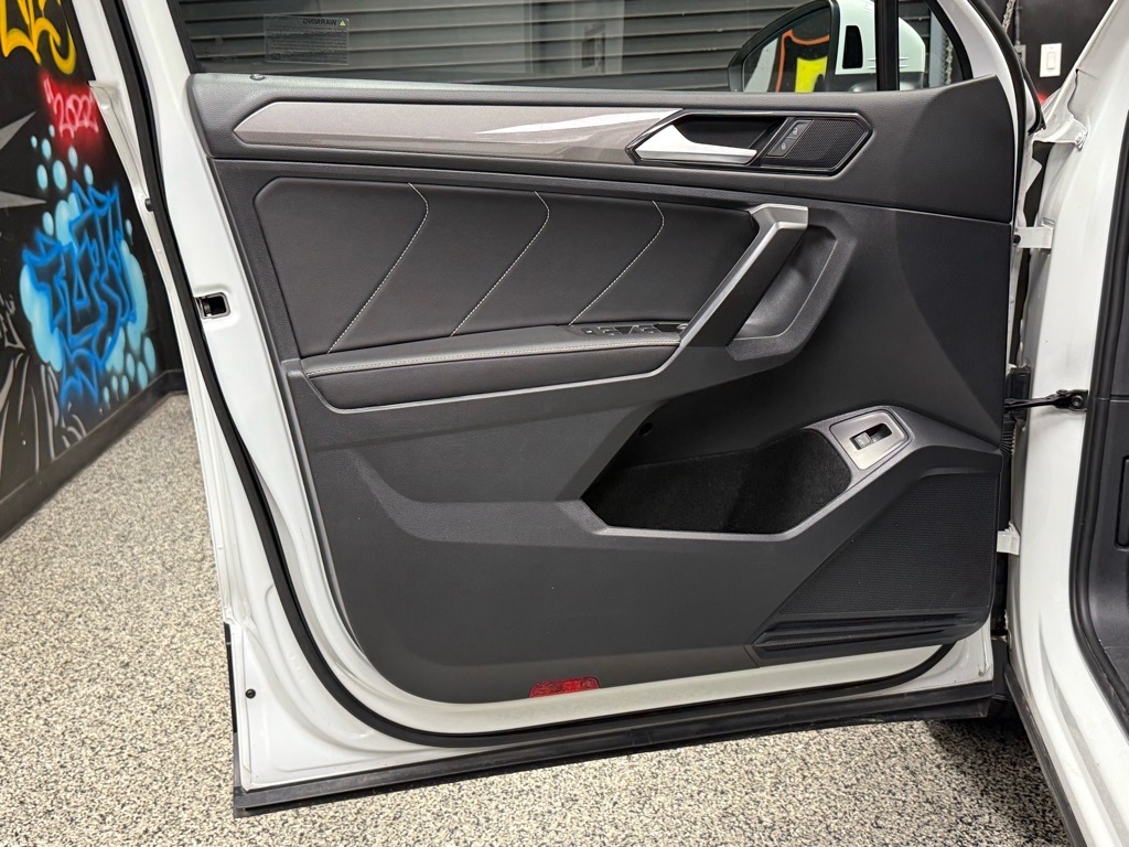 2024 Volkswagen Tiguan SE Wolfsburg Edition photo 4