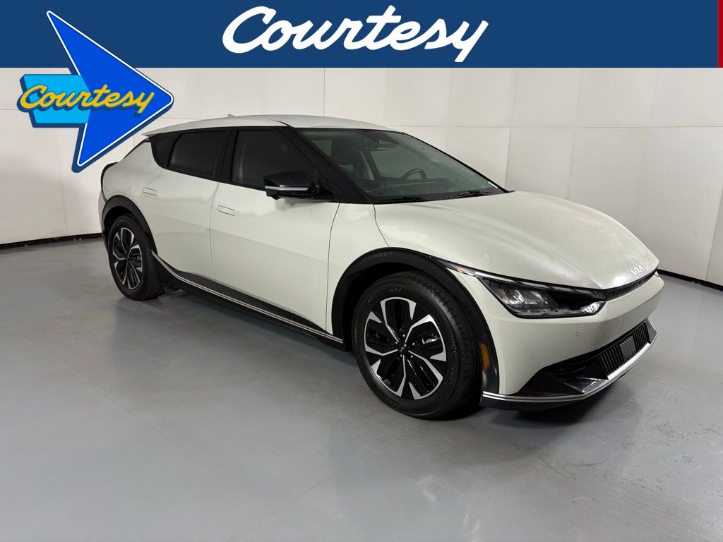 2024 Kia EV6 Wind's photo