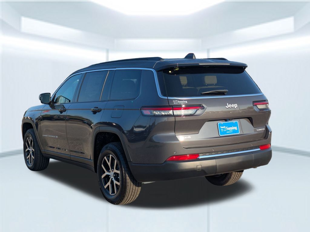2025 Jeep Grand Cherokee Limited photo 3