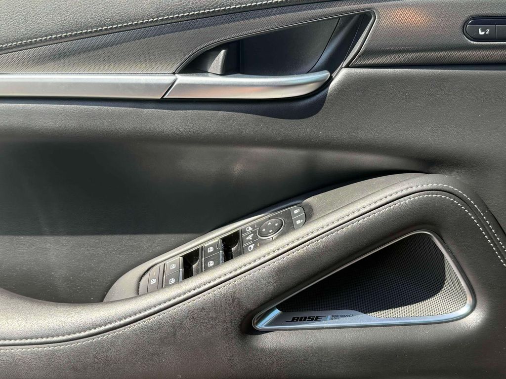 2022 Infiniti QX60 Luxe photo 5