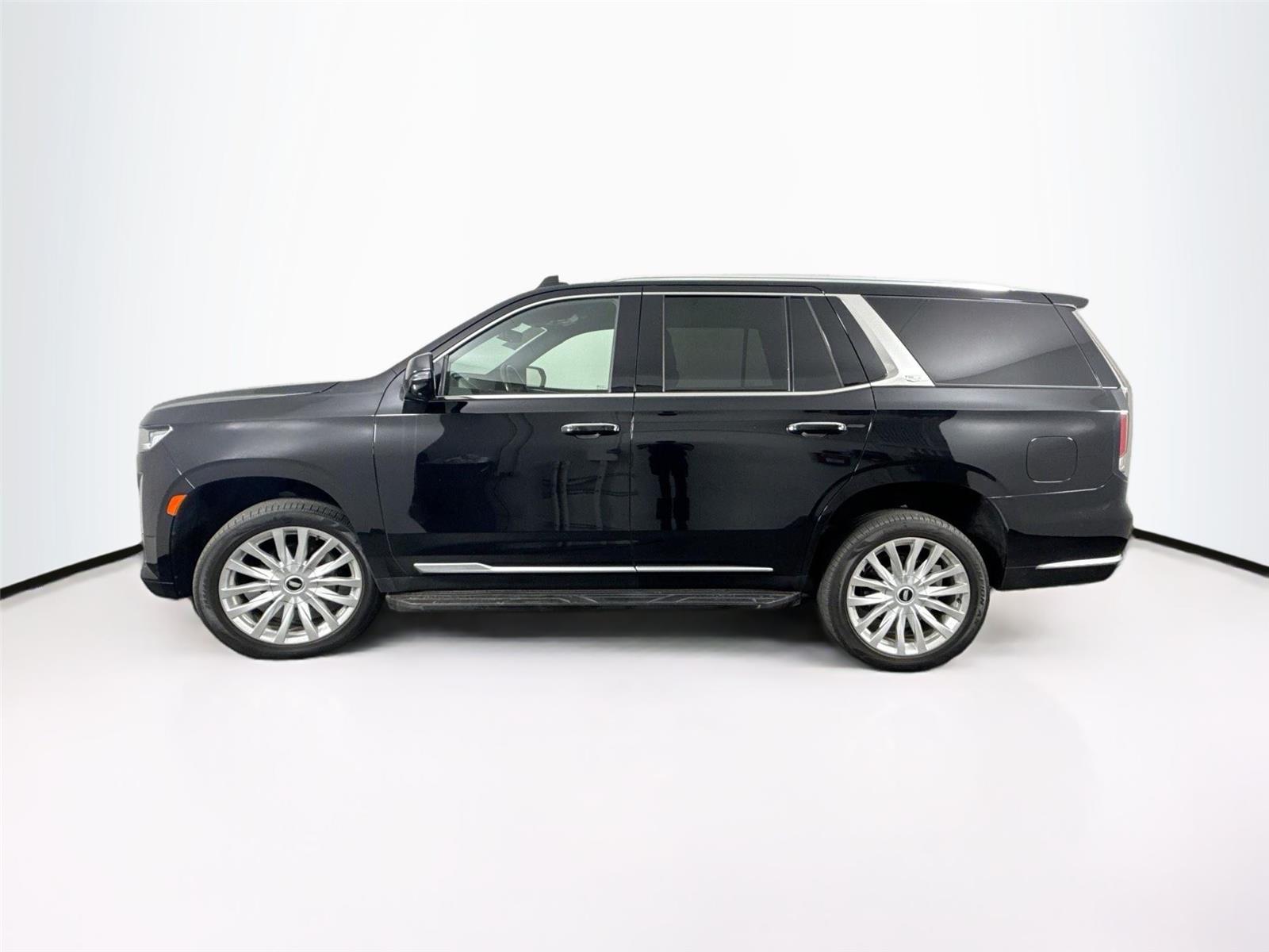 2022 Cadillac Escalade Luxury photo 8
