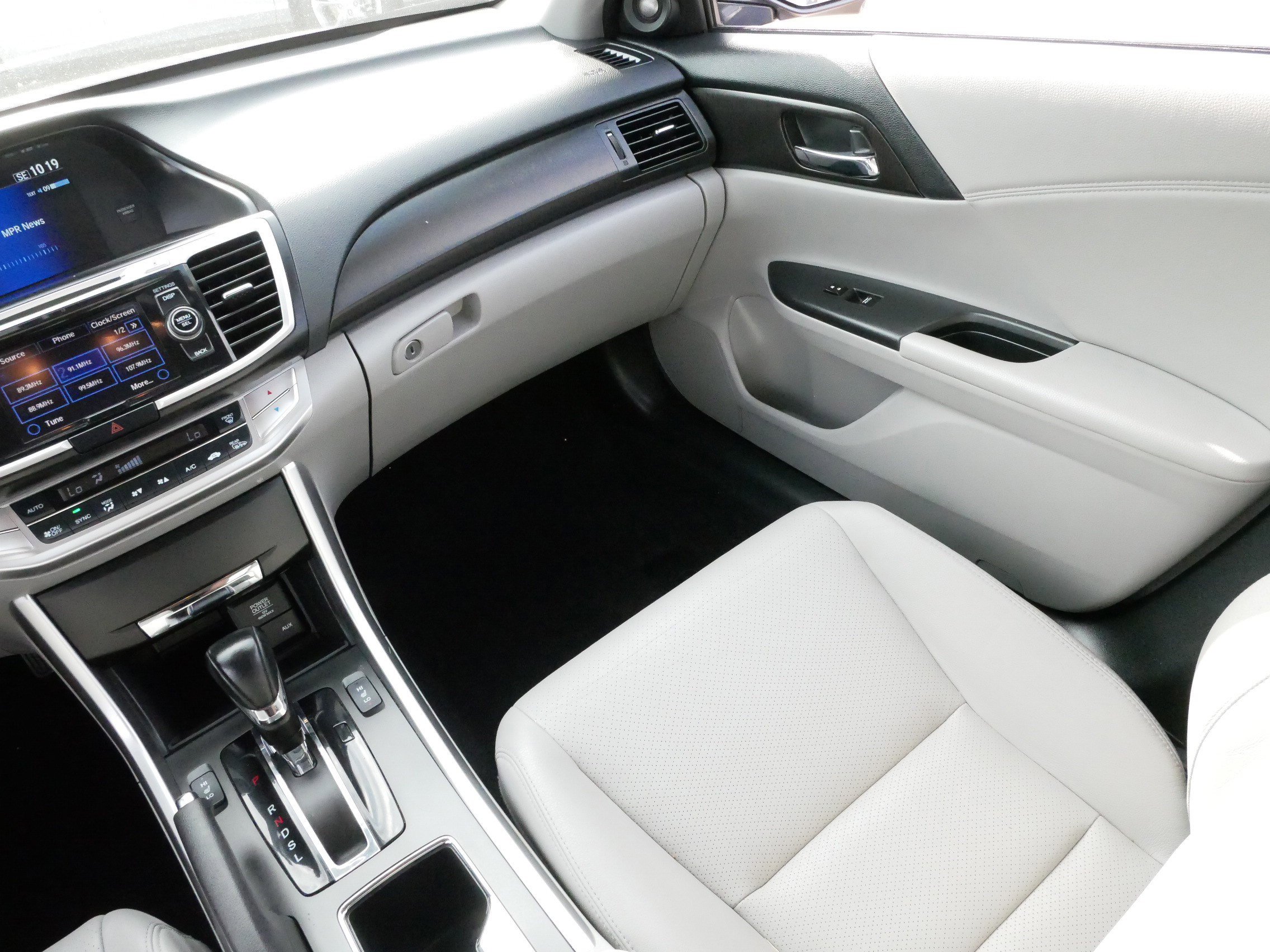 2014 Honda Accord EX-L photo 11