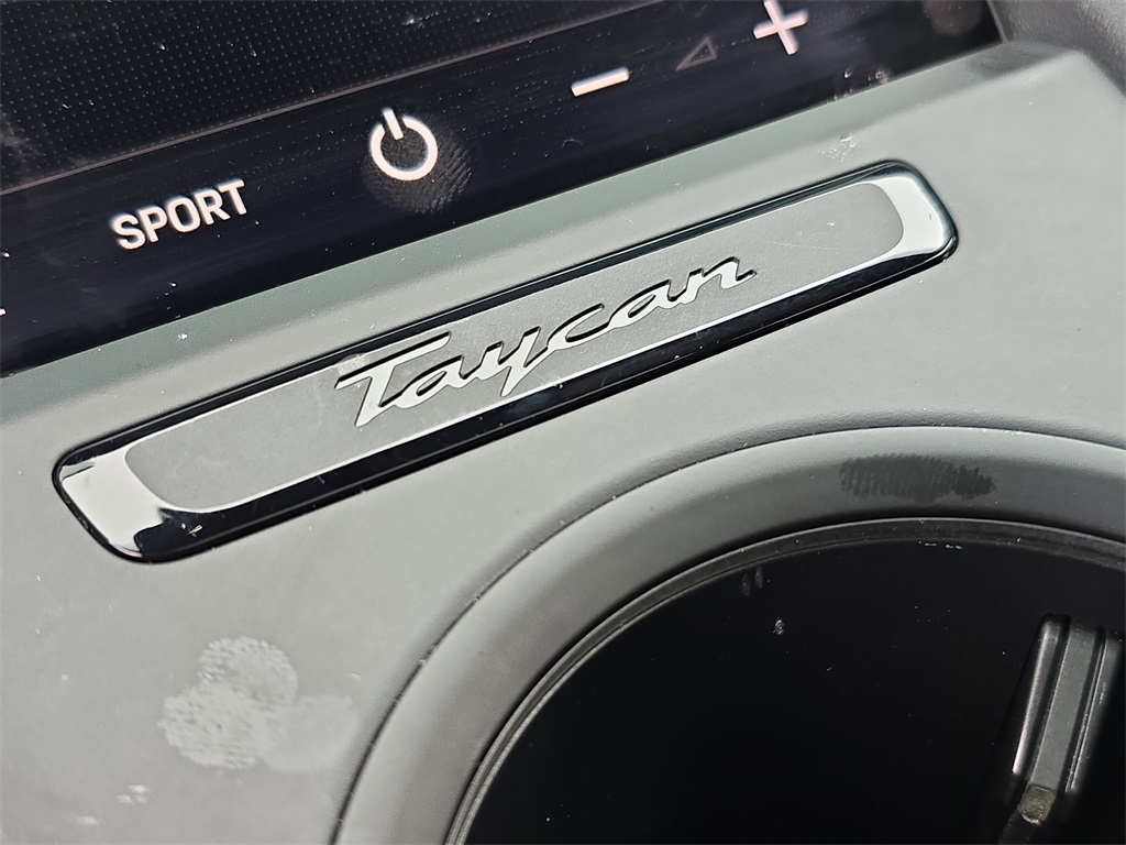 2020 Porsche Taycan 4S photo 29