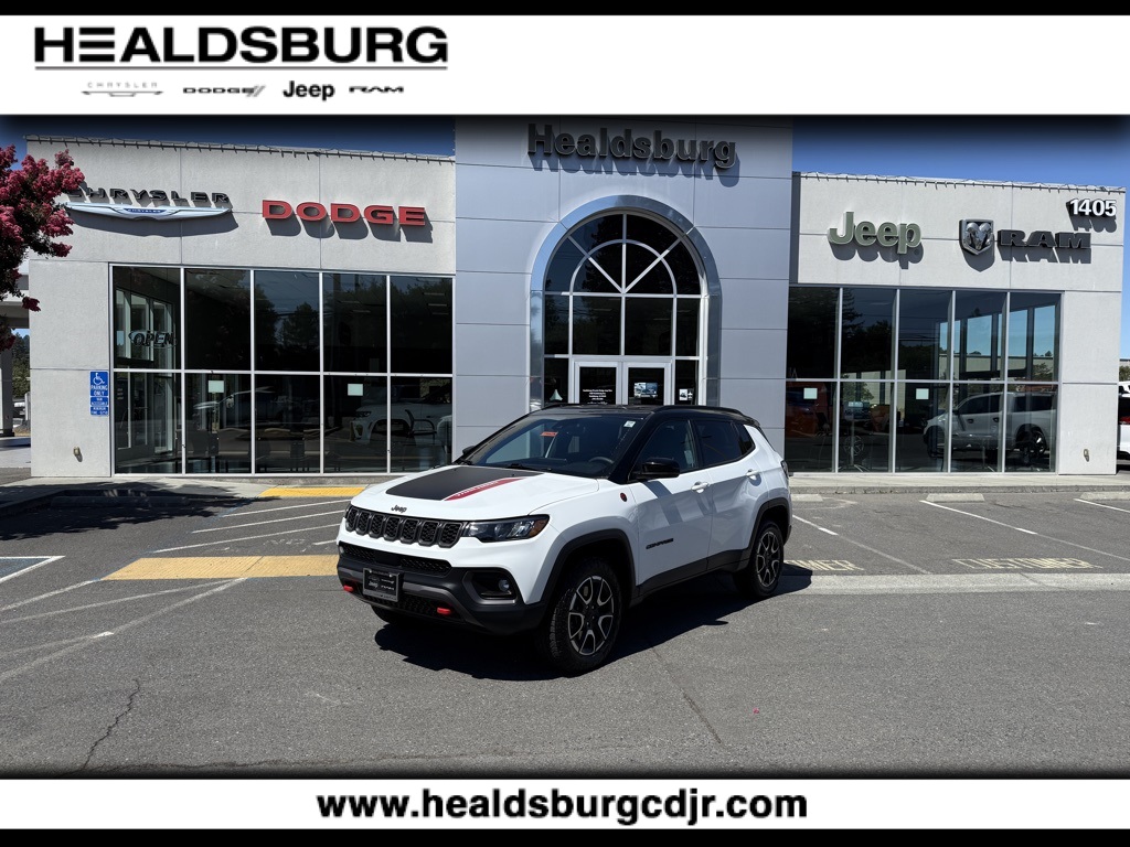 2024 Jeep Compass Trailhawk's photo
