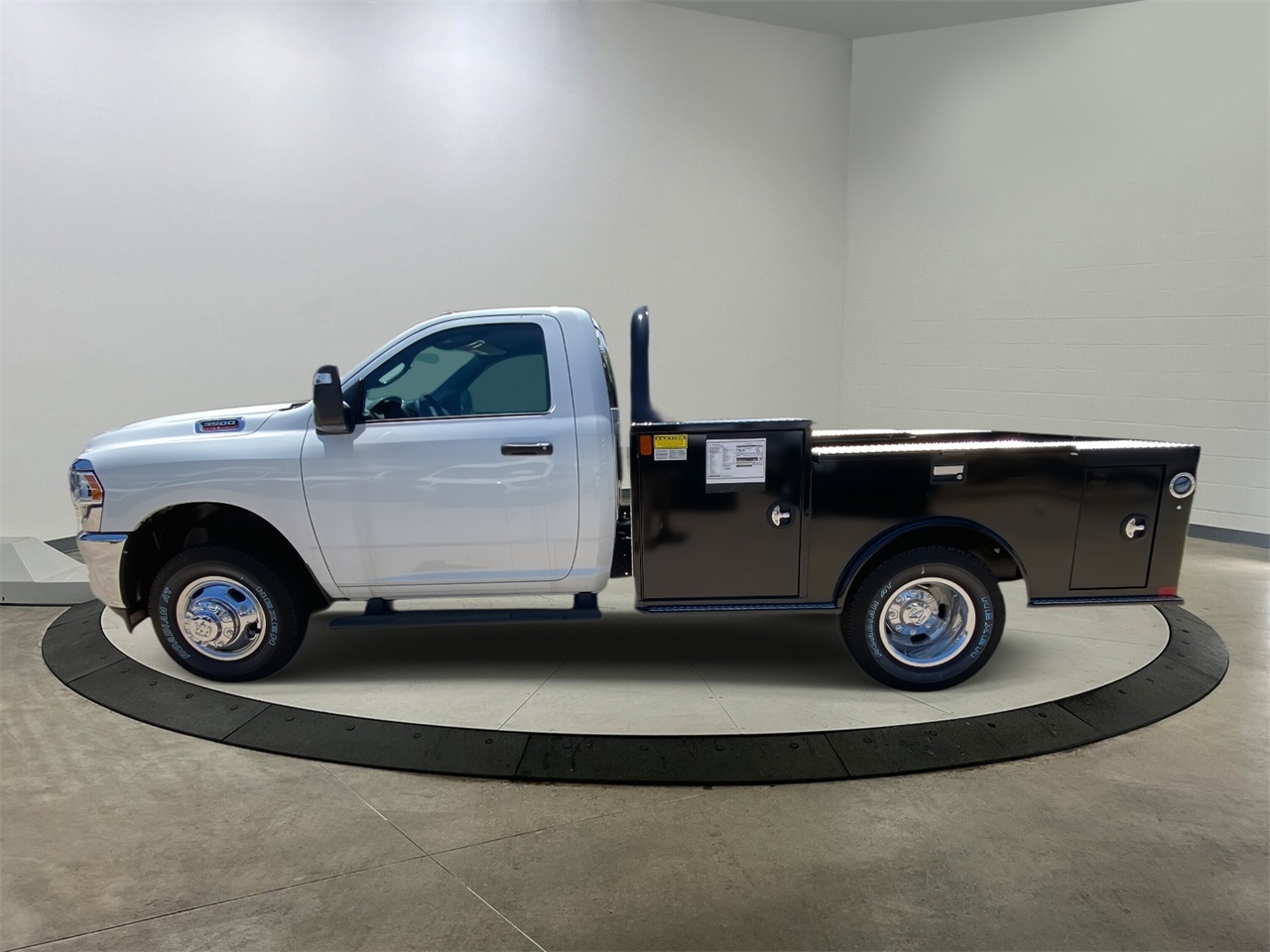 2024 Ram 3500 Tradesman photo 4
