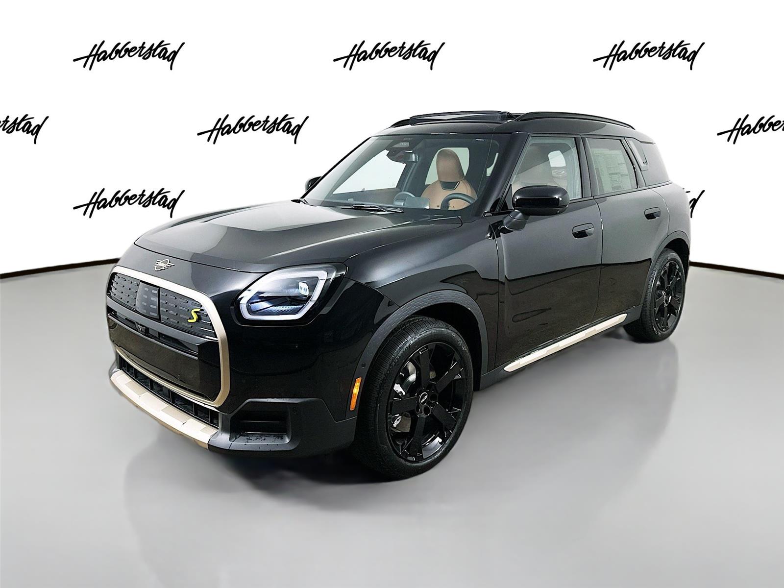 2025 MINI Countryman SE's photo