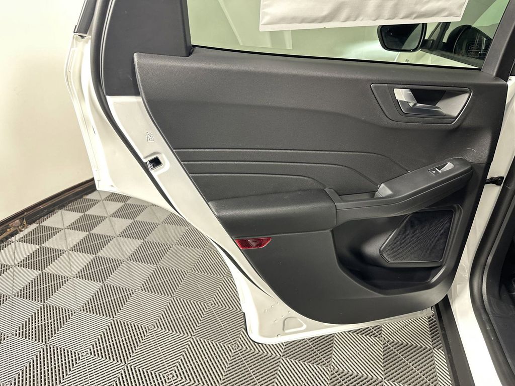 2025 Ford Escape ST-Line photo 22