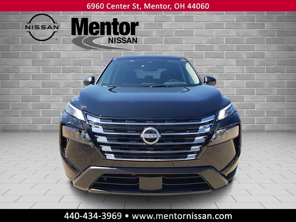 2026 Nissan Rogue S photo 2