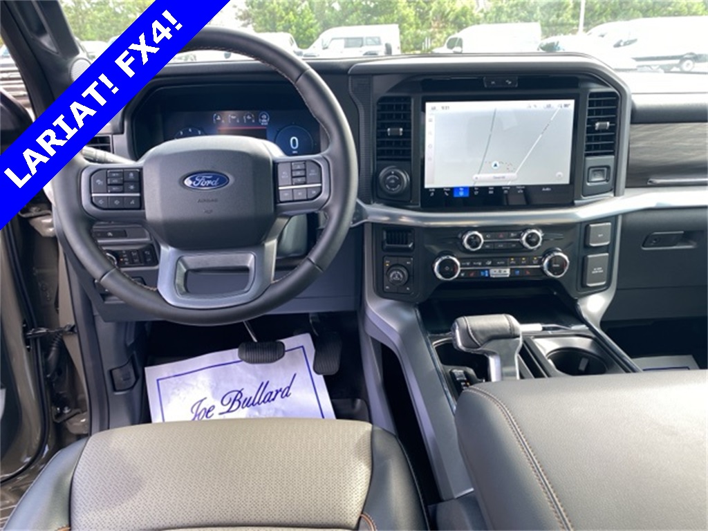 2025 Ford F-150 Lariat photo 2