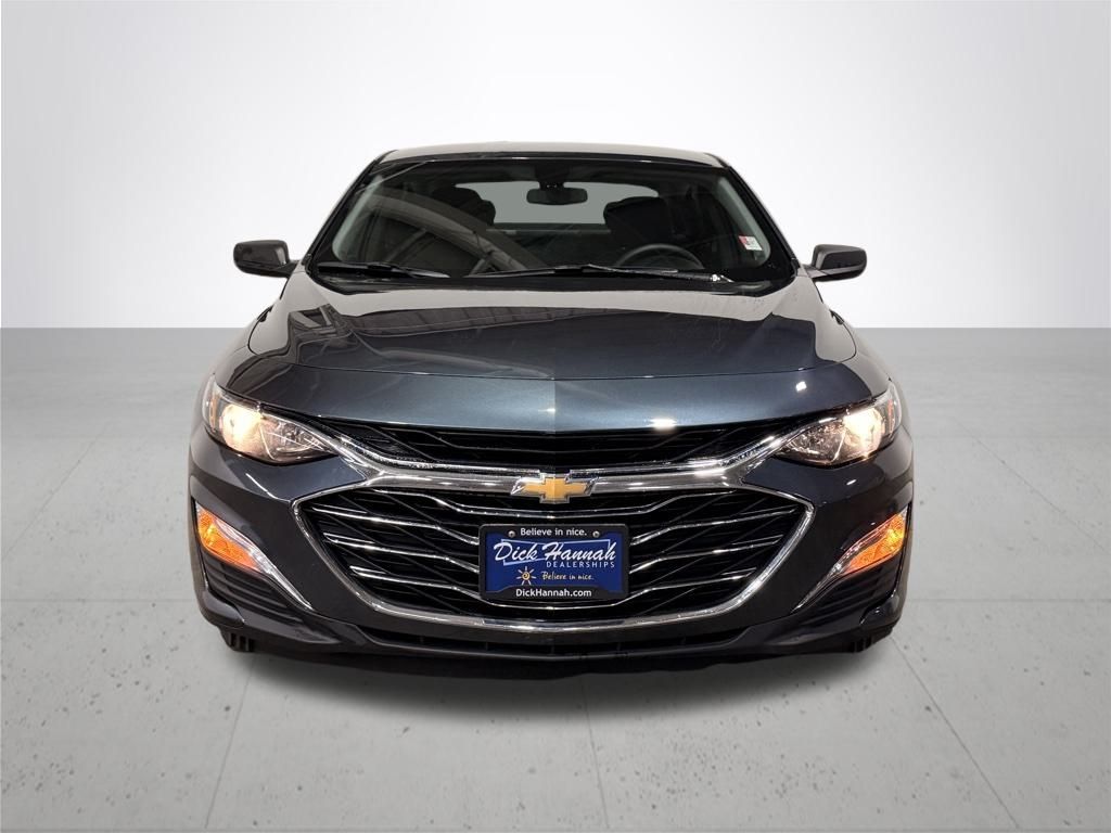 2020 Chevrolet Malibu LS photo 3