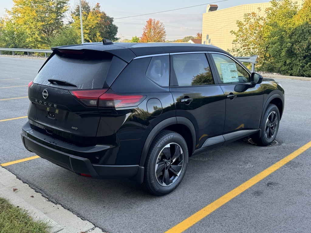 2026 Nissan Rogue SV photo 4