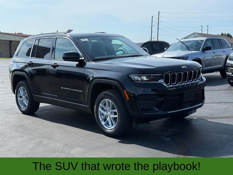 2025 Jeep Grand Cherokee Laredo X photo 2
