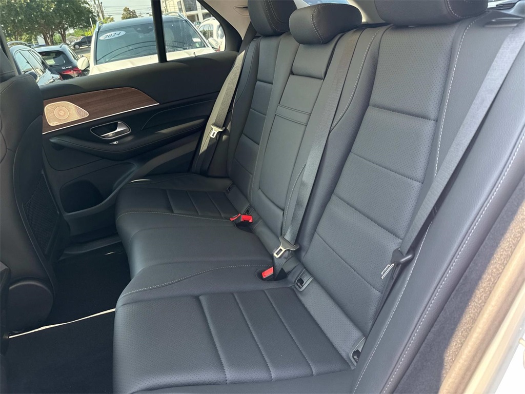2026 Mercedes Benz GLE 350 photo 4