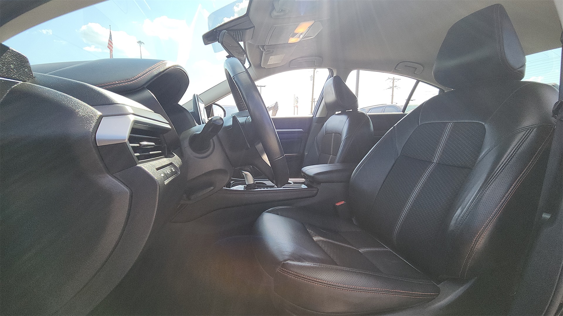 2024 Nissan Altima 2.5 SR photo 10