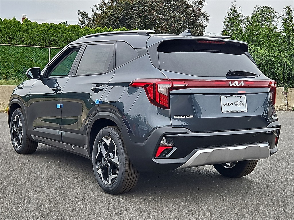 2026 Kia Seltos S photo 3
