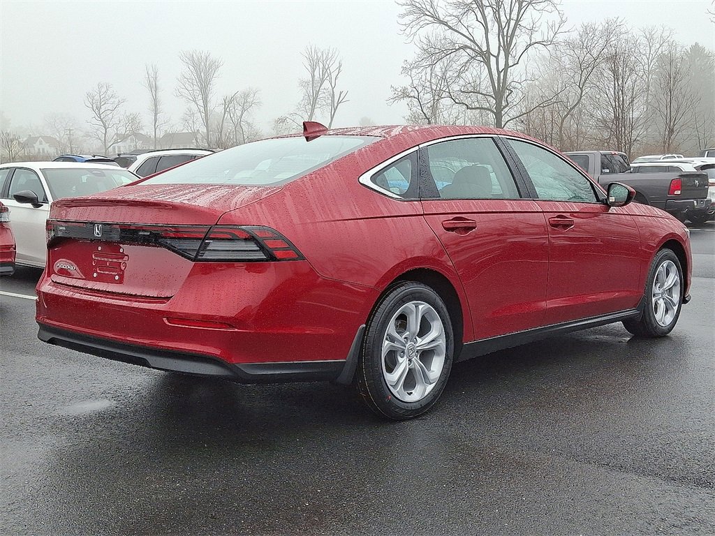 2025 Honda Accord LX photo 3