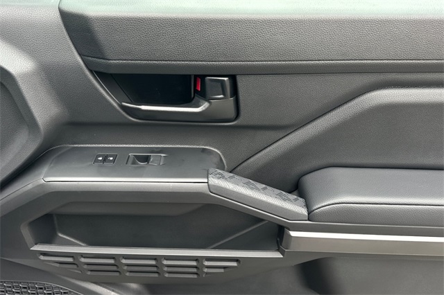 2025 Toyota Tacoma SR5 Double Cab photo 19