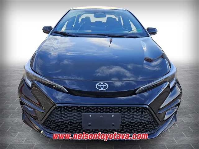 2025 Toyota Corolla SE photo 2