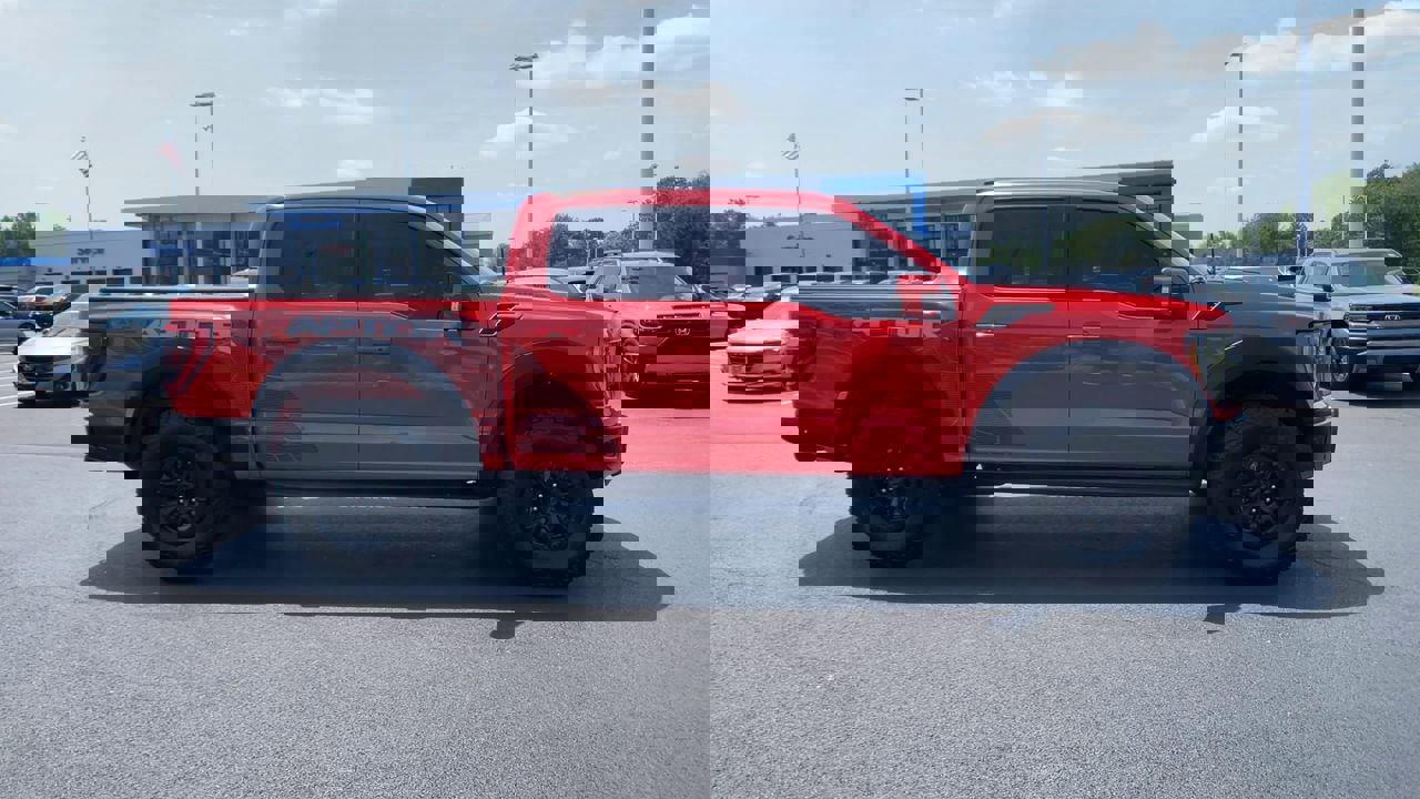 2023 Ford F-150 Raptor photo 9
