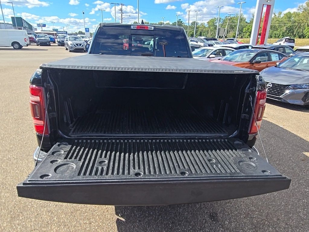 2019 Ram 1500 Laramie photo 32