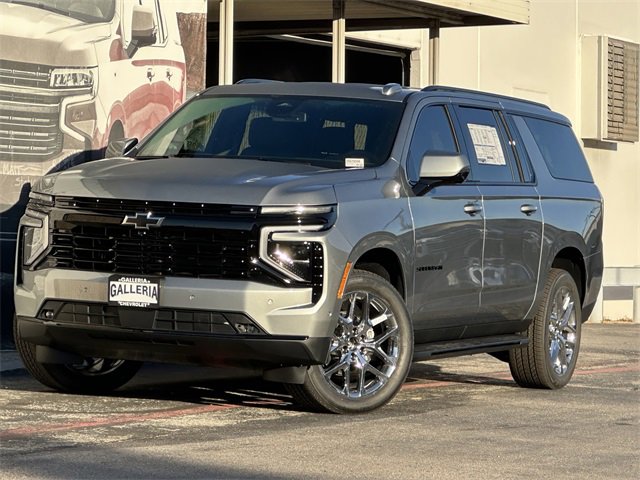 2026 Chevrolet Suburban RST photo 2