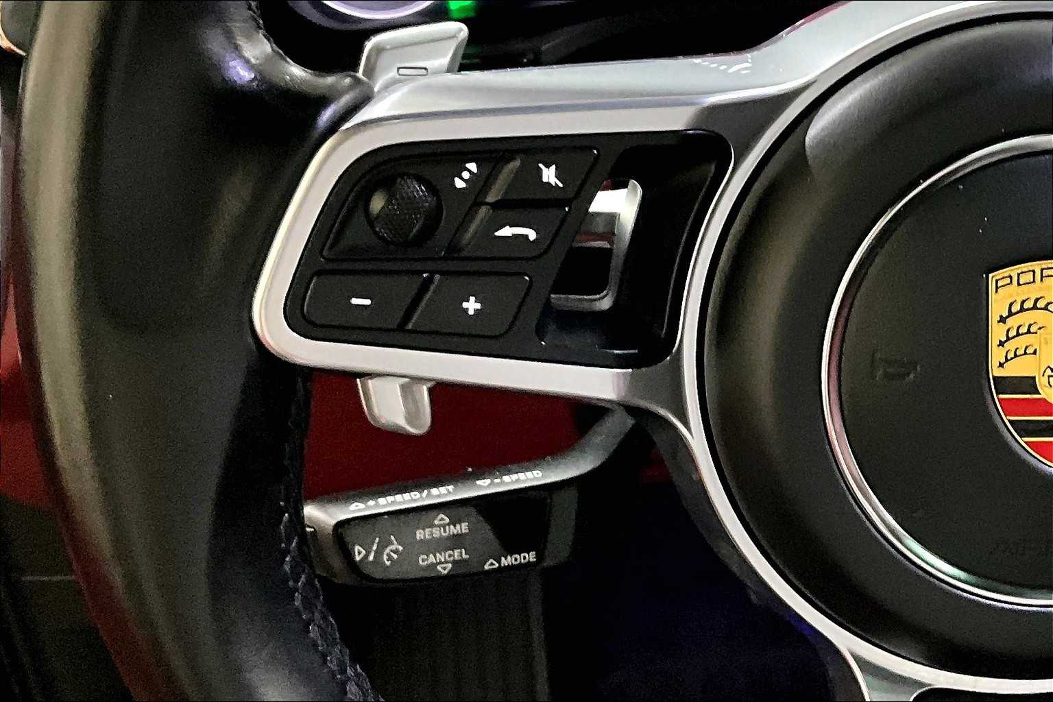 2021 Porsche Cayenne S photo 21