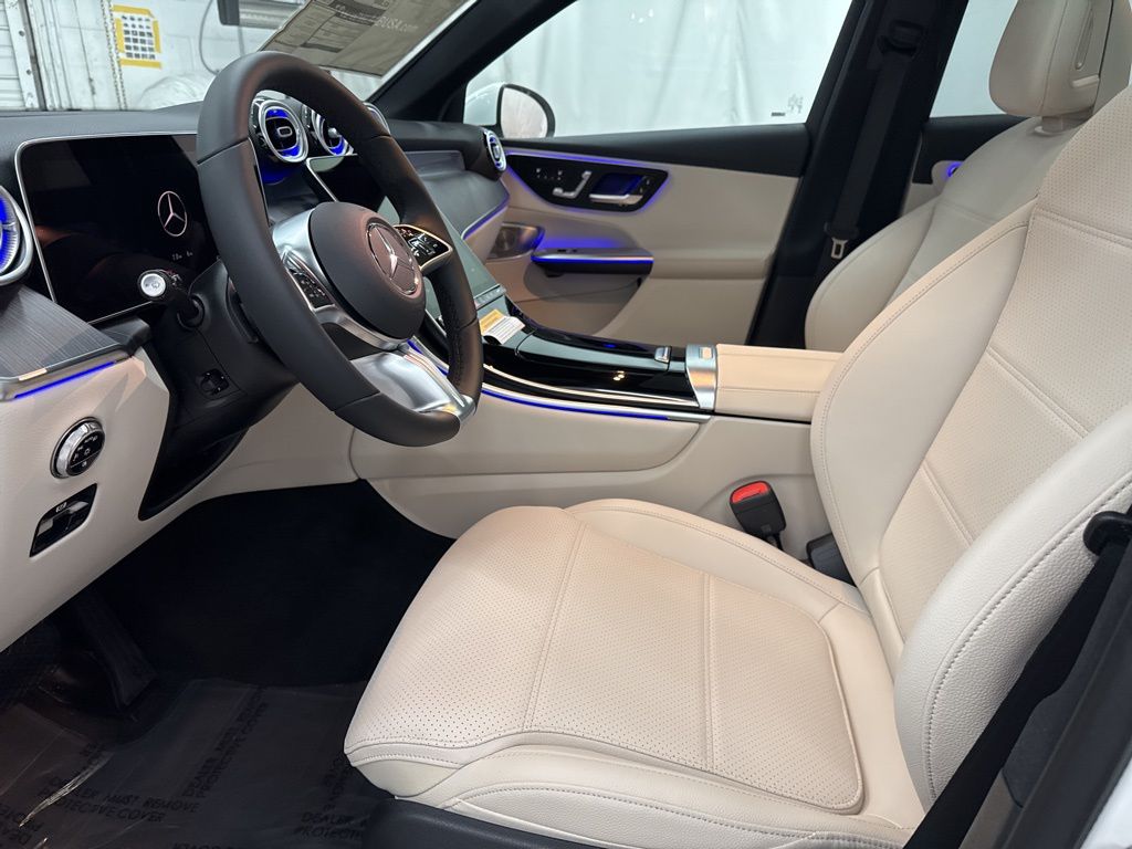 2026 Mercedes Benz GLC 300 photo 14