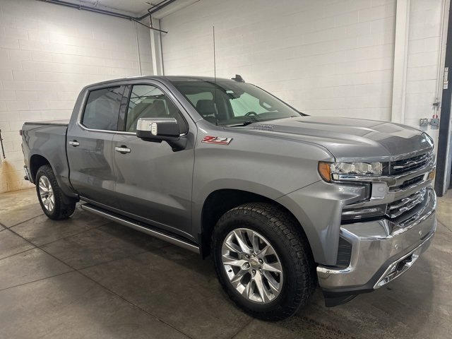 2022 Chevrolet Silverado 1500 LTZ photo 3