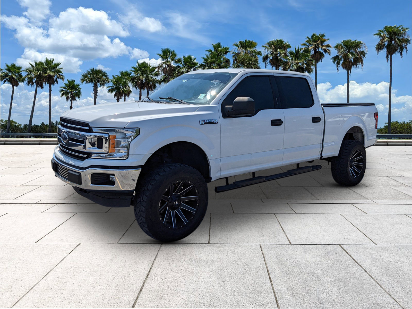 2020 Ford F-150 XLT photo 4