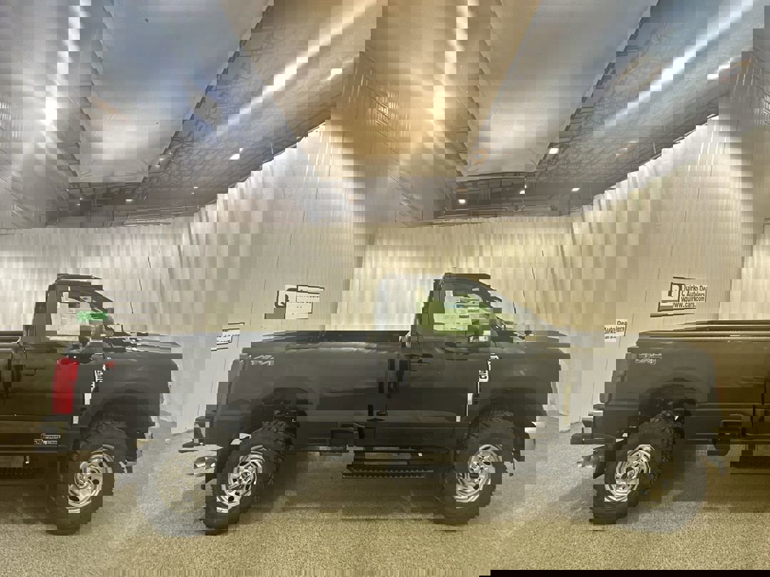 2025 Ford F-350 XL photo 2