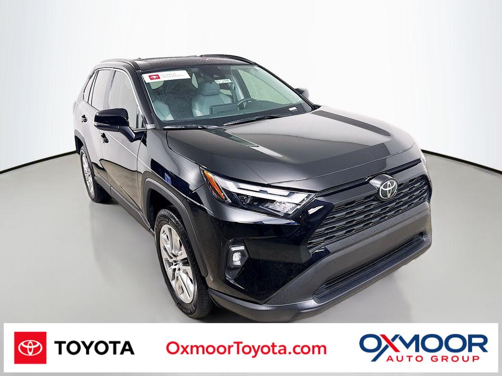 2025 Toyota RAV4 XLE Premium's photo