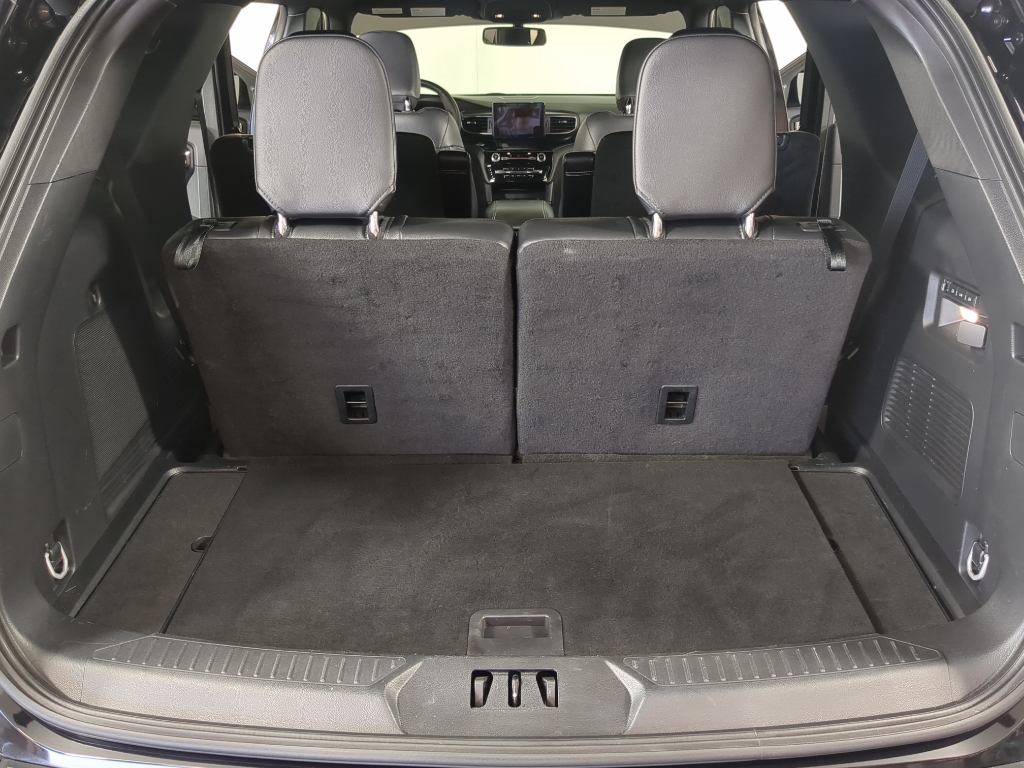 2023 Ford Explorer ST photo 14