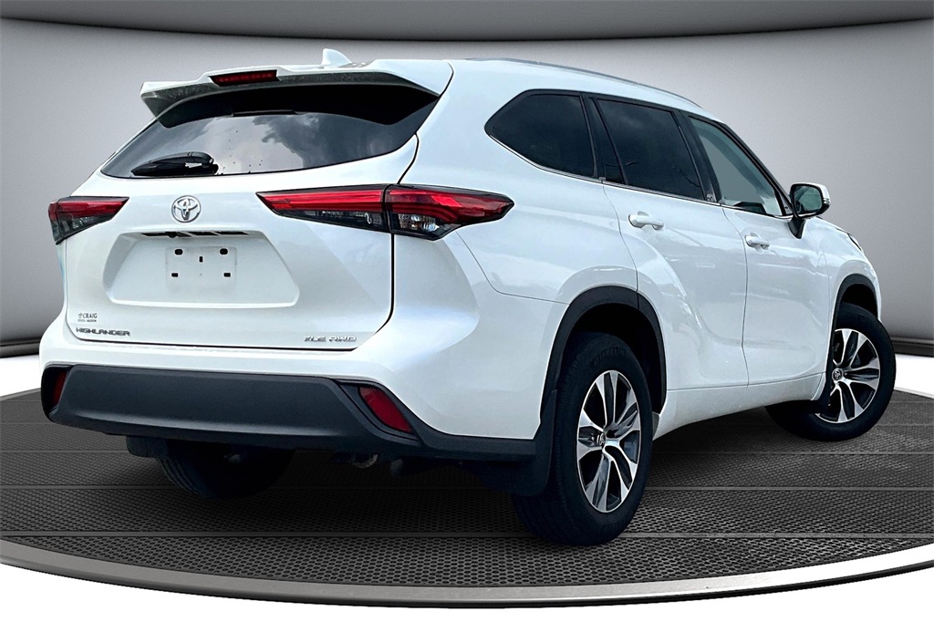 2020 Toyota Highlander XLE photo 4