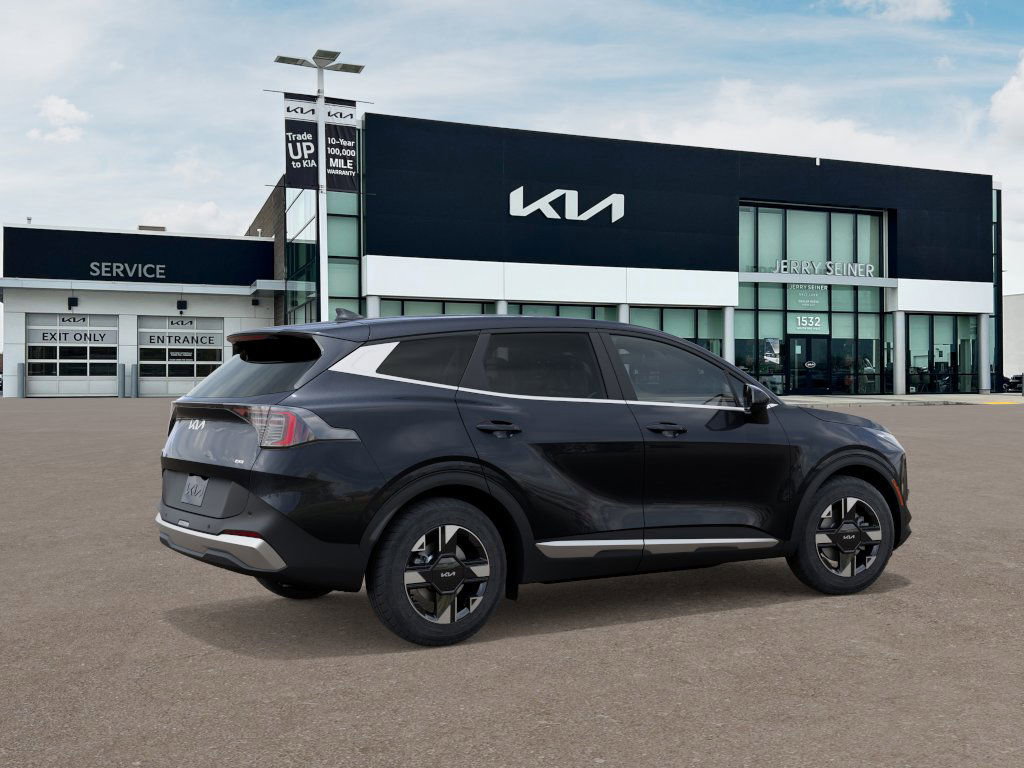 2026 Kia Sportage LX photo 4