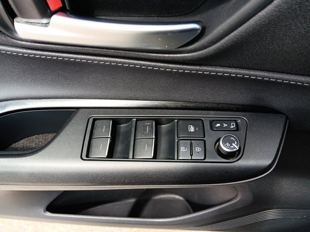 2021 Toyota Venza LE photo 20