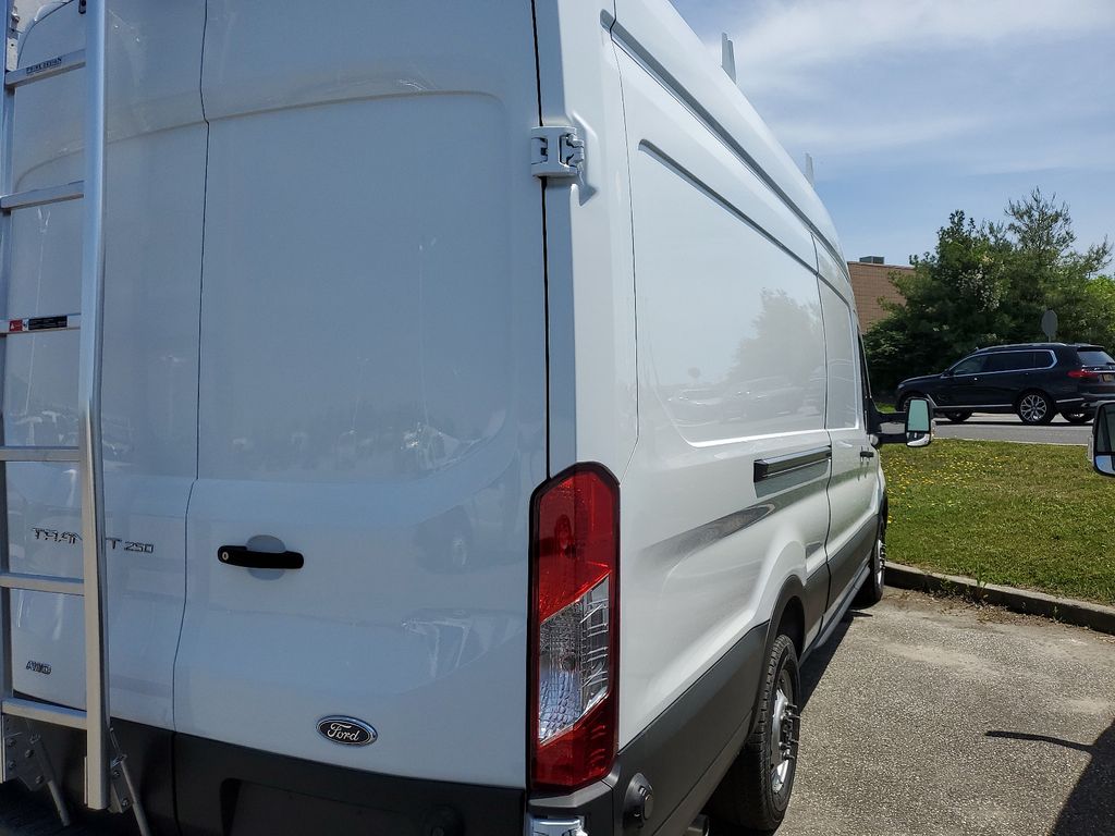2024 Ford Transit Cargo Van photo 3