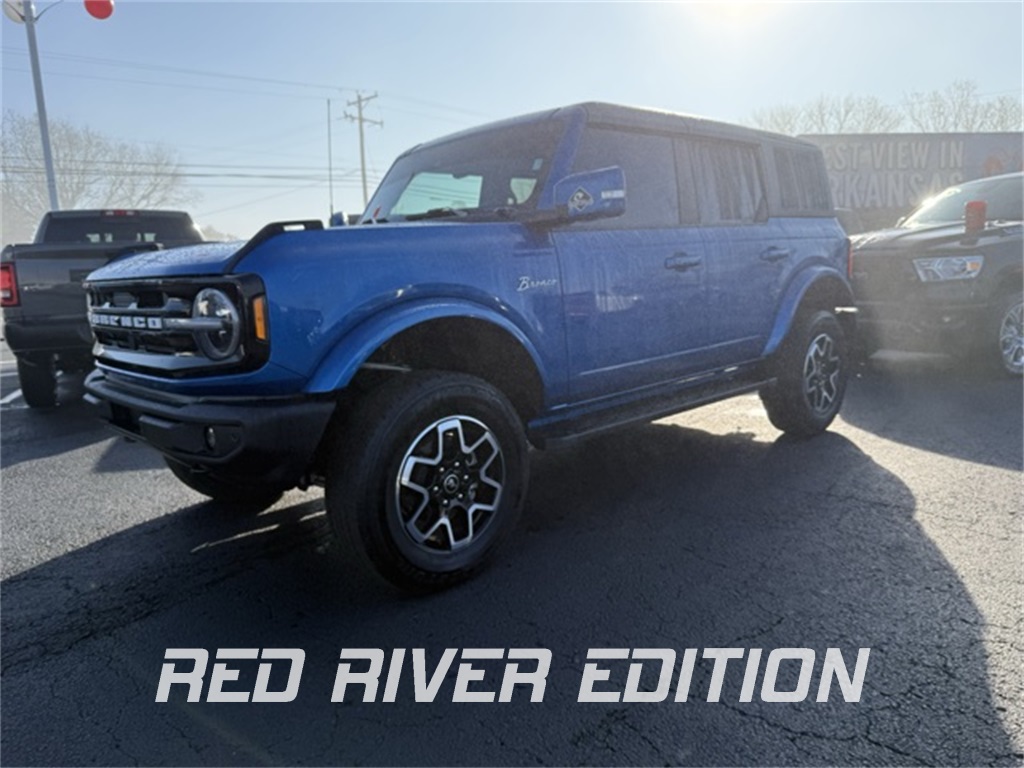 2024 Ford Bronco 4-Door Outer Banks's photo