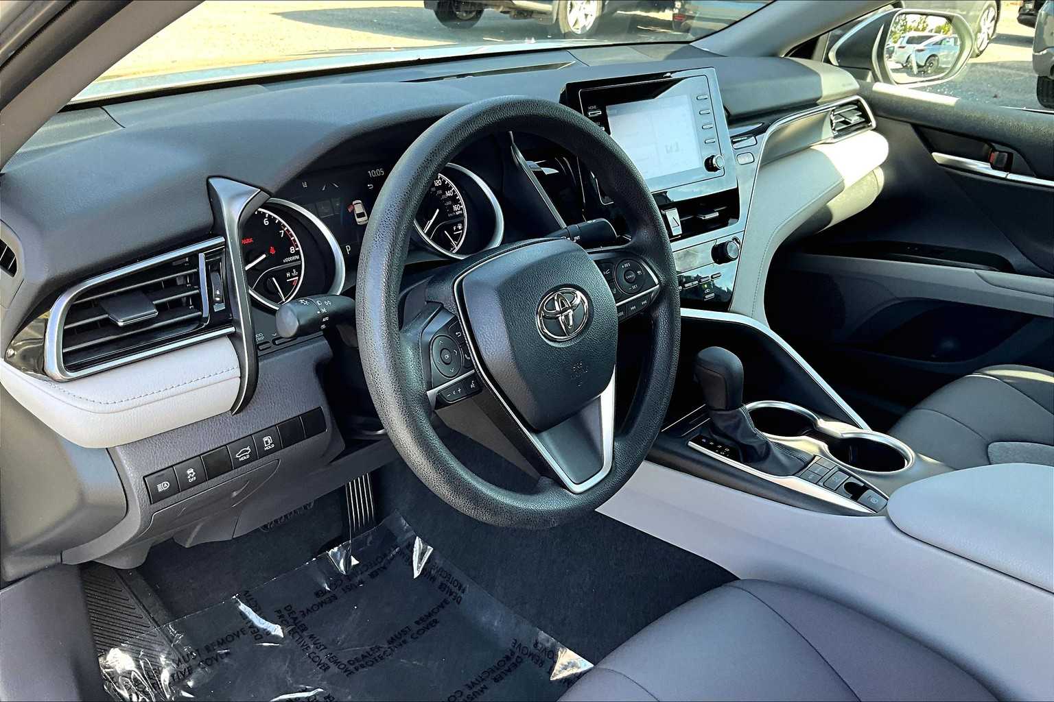 2023 Toyota Camry LE photo 16