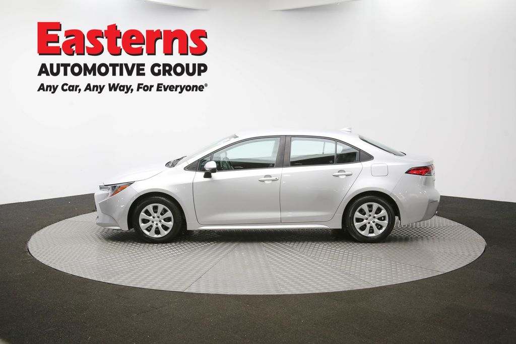 2021 Toyota Corolla LE photo 45