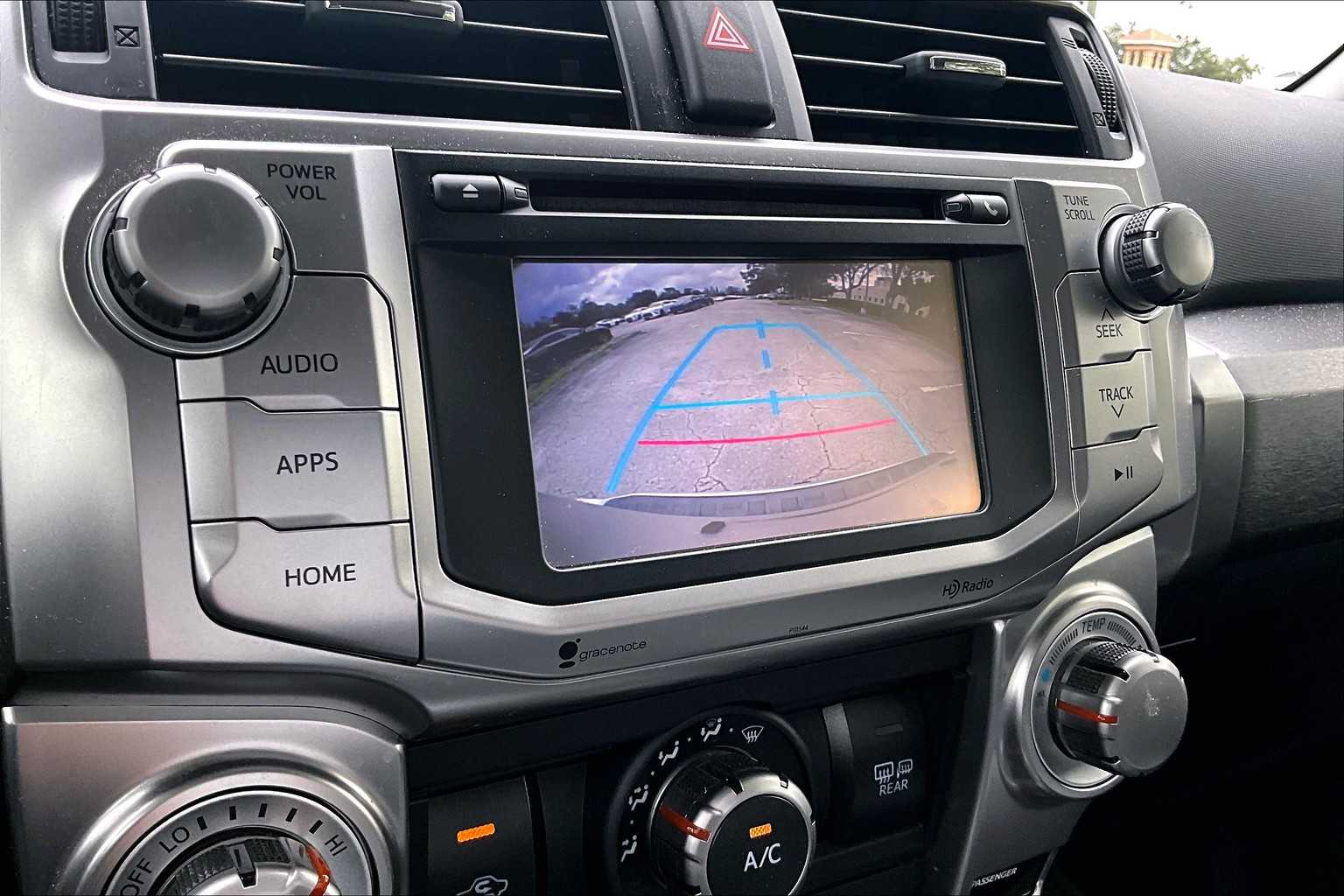 2014 Toyota 4Runner SR5 photo 22