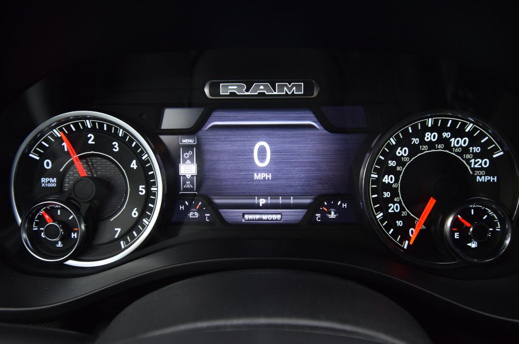 2025 Ram 1500 Laramie photo 21