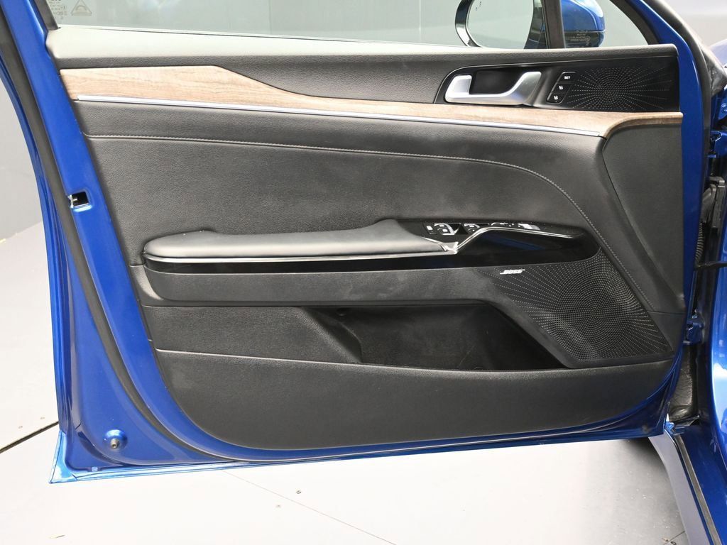 2022 Kia K5 EX photo 10