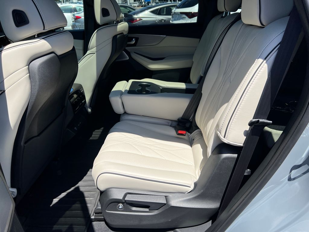2025 Acura MDX SH-AWD A-Spec Advance photo 19